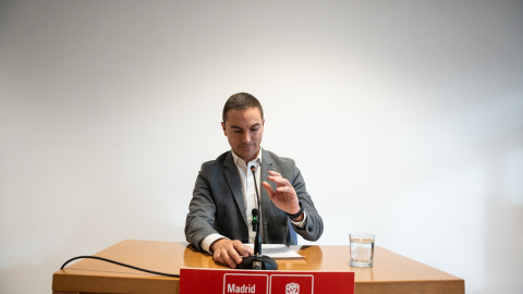 El ya exsecretario general del PSOE de Madrid, Juan Lobato, durante su intervención en la Asamblea de Madrid de este martes. El ya exsecretario general del PSOE de Madrid, Juan Lobato, durante su intervención en la Asamblea de Madrid de este martes.