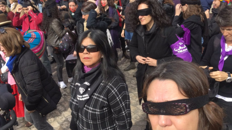 Imagen de la Plaza Mayor durante la representación de 'Un violador en tu camino'. Twitter