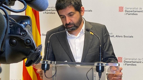 El conseller de Treball, Afers Socials i Famílies durant la seva intervenció en la roda de premsa d'aquest dimecres / GOVERN
