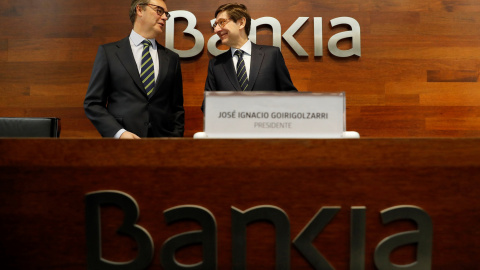 El presidente de Bankia, José Ignacio Goirigolzarri, con el consejero delegado José Sevilla, en la presentación del Plan Estratégico 2018-2020 de la entidad. EFE/Juan Carlos Hidalgo