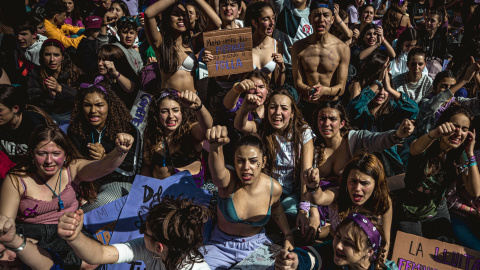 Les estudiants participen en una manifestació contra l’extrema dreta i les seves actituds homòfobes abans del dia internacional de les dones. Matthias Oesterle / ZUMA Wire / DPA