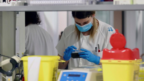 España roza los dos millones de PCR realizados desde el inicio de la pandemia. EFE