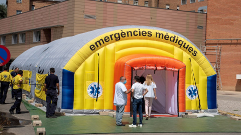 08/07/2020.- Vista del hospital de campaña montado en el recinto del hospital Arnau de Vilanova de Lleida, capital de la comarca del Segriá. / EFE - RAMÓN GABRIEL