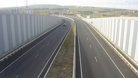 Los controles en carretera se intensificarán en el Puente de Mayo para impedir viajes a segundas residencias antes del inicio de la desescalada