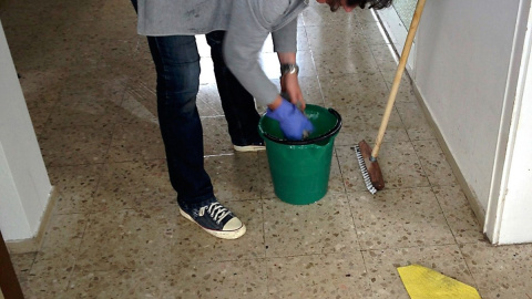 23-03-2017. Más de medio millón de personas, la mayoría mujeres, se ganan la vida en el precarizado sector de las tareas domésticas. - PxHere