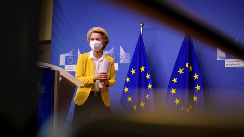 La presidenta de la Comisión Europea, Ursula von der Leyen en rueda de prensa desde Bruselas este miércoles 14 de abril.