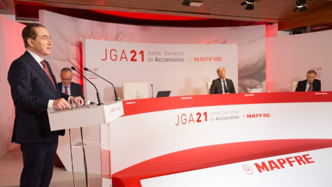 El presidente de Mapfre, Antonio Huertas, durante su intervención en la junta de accionistas de la aseguradora.