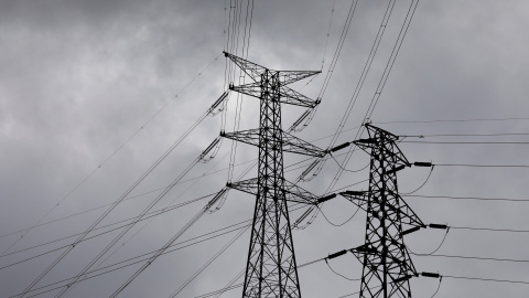 : El precio de la luz seguirá disparándose puntualmente hasta que los combustibles fósiles sean desterrados del mix energético.
