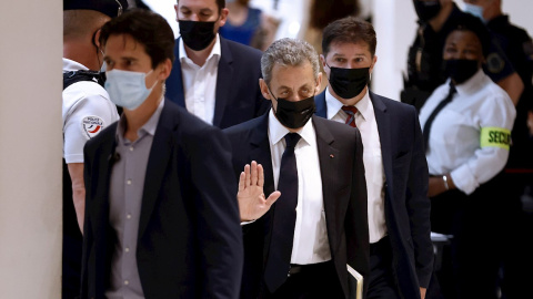15/06/2021.-El expresidente francés Sarkozy, a la salida del juzgado de París por el juicio por financiación irregular de su campaña electoral de 2012.