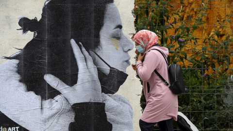 Una pintada del artista Sentydo ART en las calles de Oviedo.