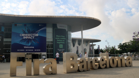 Una imatge de la Fira de Barcelona el dia d'inici del MWC 2021.