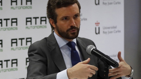 El líder del PP, Pablo Casado, interviene en una sesión de control al Gobierno en el Congreso de los Diputados.