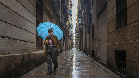 Carrers de Barcelona durant la darrera jornada de Setmana Santa a Catalunya en el 30è dia de l'estat d'alarma sanitària decretada pel Govern a causa de la pandèmia del coronavirus. EFE/ Enric Fontcuberta.