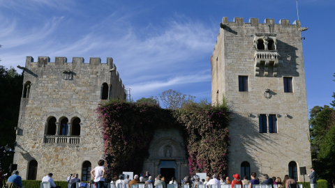 Un homenaje a las víctimas de la dictadura franquista en el pazo de Meirás, a 7 de octubre de 2021, en Sada, A Coruña, Galicia (España).