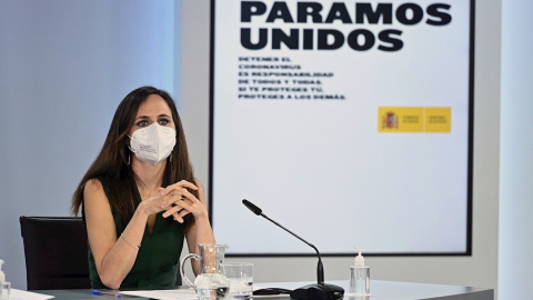 La ministra de Derechos Sociales, Ione Belarra, participa en la rueda de prensa posterior a la reunión del Consejo de Ministros, este martes en el complejo del Palacio de la Moncloa, en Madrid.