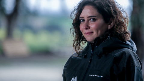 La presidenta de la Comunidad de Madrid, Isabel Díaz Ayuso, en una explotación agropecuaria, a 25 de marzo de 2022, en Brunete.