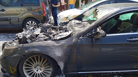 El coche quemado de Josep Bou, en una imagen que ha publicado el político del PP en Twitter