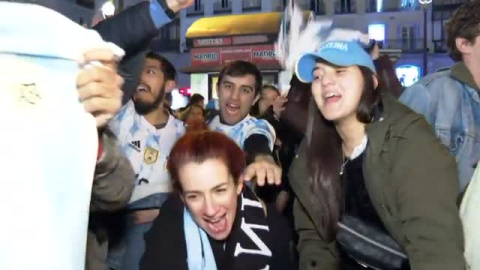 Messi y Argentina cumplen su sueño de levantar la Copa del Mundo Messi y Argentina cumplen su sueño de levantar la Copa del Mundo