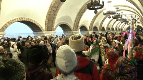 Los ucranianos no renuncian a celebrar la Navidad, a pesar de la guerra Los ucranianos no renuncian a celebrar la Navidad, a pesar de la guerra
