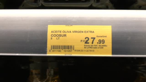 El Gobierno rebaja el IVA de los alimentos de primera necesidad El Gobierno rebaja el IVA de los alimentos de primera necesidad