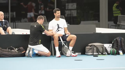 Djokovic vuelve a Australia tras ser deportado el año pasado Djokovic vuelve a Australia tras ser deportado el año pasado