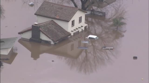 Al menos 12 muertos por las lluvias torrenciales en California Al menos 12 muertos por las lluvias torrenciales en California