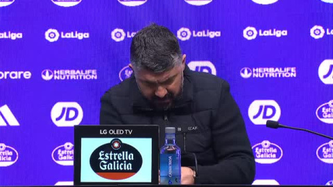 Gattuso, en la cuerda floja, sobre su continuidad en el Valencia: "Tengo que respetar cualquier decisión" Gattuso, en la cuerda floja, sobre su continuidad en el Valencia: "Tengo que respetar cualquier decisión"
