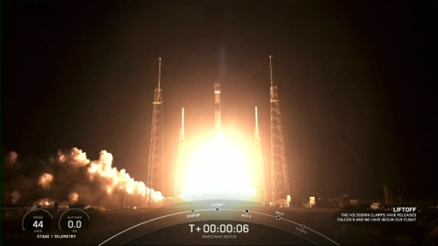 Hispasat lanza al espacio su último satélite Hispasat lanza al espacio su último satélite