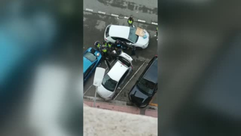 La policía halla material para hacer más cartas bomba en el piso del jubilado de Miranda de Ebro La policía halla material para hacer más cartas bomba en el piso del jubilado de Miranda de Ebro