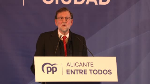 Rajoy: "No hay alternativa posible al 'gobierno Frankenstein', distinta al PP" Rajoy: "No hay alternativa posible al 'gobierno Frankenstein', distinta al PP"