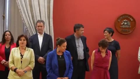 El presidente de Chile sustituye a cinco ministros de su gabinete El presidente de Chile sustituye a cinco ministros de su gabinete