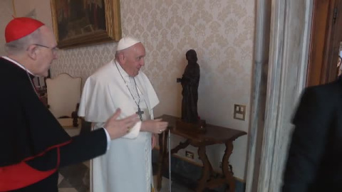El papa Francisco saluda a Martínez-Almeida como "el heredero de la gran Manuela" El papa Francisco saluda a Martínez-Almeida como "el heredero de la gran Manuela"