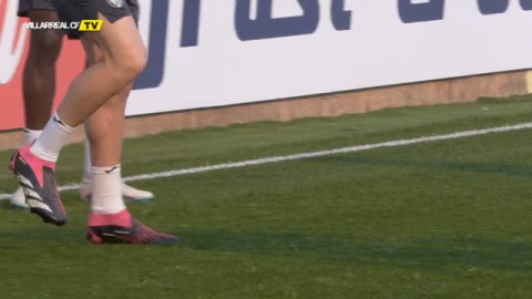 El Villarreal prepara el partido del domingo ante la Real sin los ocho internacionales El Villarreal prepara el partido del domingo ante la Real sin los ocho internacionales