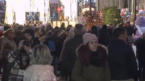 Vigo se despide con pena de sus luces navideñas tras casi dos meses Vigo se despide con pena de sus luces navideñas tras casi dos meses