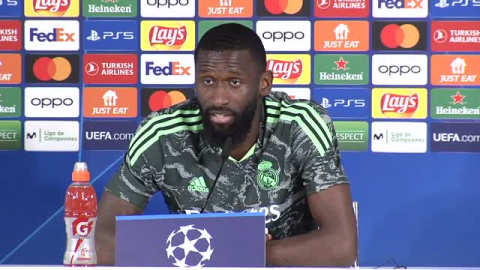 Rüdiger: "Cuando jugué aquí el año pasado sentí que el Bernabéu era algo distinto" Rüdiger: "Cuando jugué aquí el año pasado sentí que el Bernabéu era algo distinto"