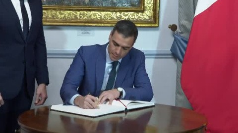 Sánchez se reúne en La Valeta con el primer ministro de la República de Malta, Robert Abela Sánchez se reúne en La Valeta con el primer ministro de la República de Malta, Robert Abela