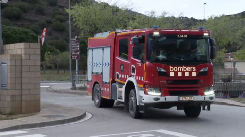 Los bomberos dan por controlado el incendio de Portbou en Girona Los bomberos dan por controlado el incendio de Portbou en Girona