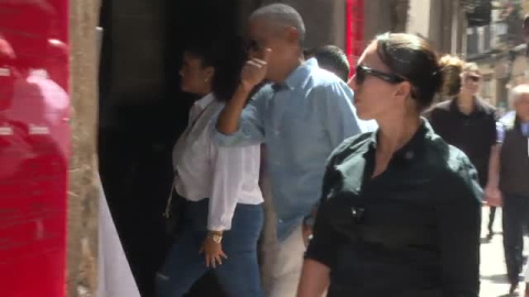 Los Obama y Spielberg revolucionan Barcelona Los Obama y Spielberg revolucionan Barcelona