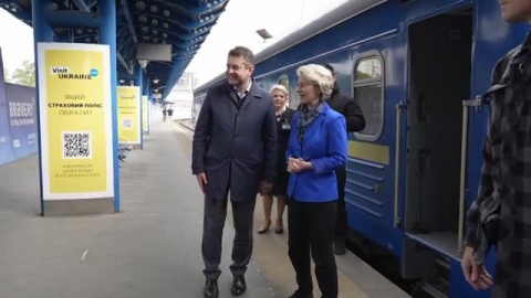 Ursula Von del Leyen llega a Ucrania para reunirse con Zelenski Ursula Von del Leyen llega a Ucrania para reunirse con Zelenski
