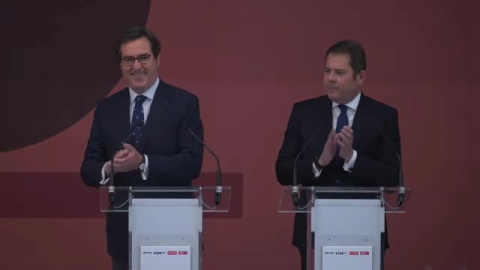 Empresas y trabajadores firman la paz social Empresas y trabajadores firman la paz social