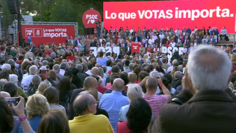 Sánchez: "La derecha no va a parar en insultar, descalificar y embarrar la campaña" Sánchez: "La derecha no va a parar en insultar, descalificar y embarrar la campaña"