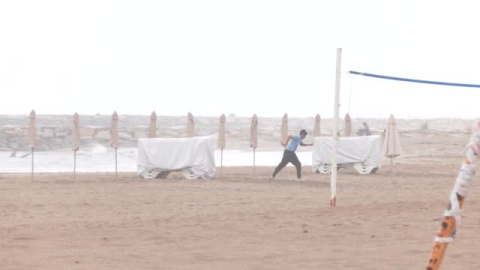 Un total de 14 comunidades se mantienen en alerta amarilla por lluvias Un total de 14 comunidades se mantienen en alerta amarilla por lluvias