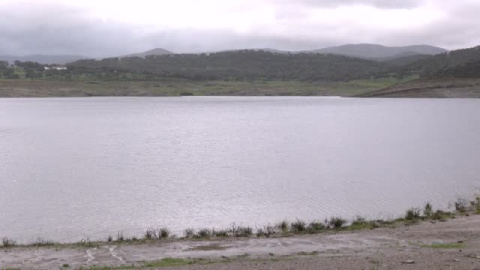 Los embalses aumentan sus reservas al 35% pero tienen menos agua que hace justo un año Los embalses aumentan sus reservas al 35% pero tienen menos agua que hace justo un año