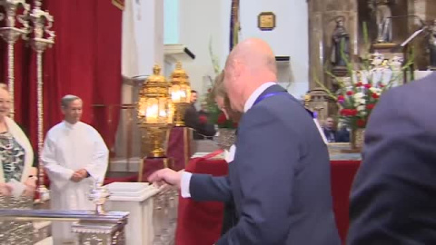 La reina Sofía acude al tradicional besapiés del Cristo de Medinaceli La reina Sofía acude al tradicional besapiés del Cristo de Medinaceli