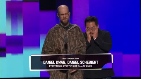 'Todo a la vez en todas partes' hace historia en los Spirit Awards 'Todo a la vez en todas partes' hace historia en los Spirit Awards