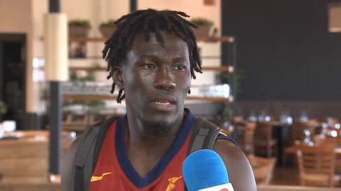 El coraje del joven senegalés Assane evitó un atraco en una sucursal de Sabadell El coraje del joven senegalés Assane evitó un atraco en una sucursal de Sabadell