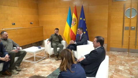 Sánchez y Zelenski se reúnen en el marco de la cumbre europea Sánchez y Zelenski se reúnen en el marco de la cumbre europea