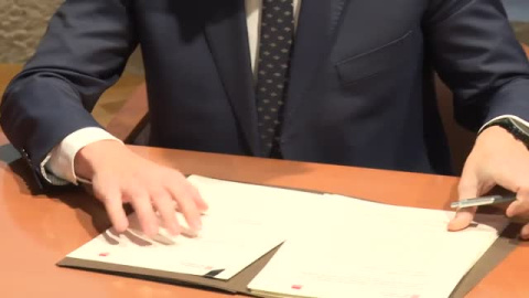 ERC y PSC rubrican su acuerdo para aprobar los presupuestos de la Generalitat ERC y PSC rubrican su acuerdo para aprobar los presupuestos de la Generalitat