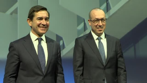 El Santander presenta beneficios récord en pleno debate sobre la congelación de las hipotecas El Santander presenta beneficios récord en pleno debate sobre la congelación de las hipotecas