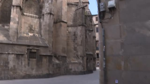 Urinarios de colores para protestar contra las calles con mal olor en Barcelona Urinarios de colores para protestar contra las calles con mal olor en Barcelona